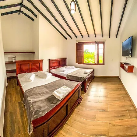 Salome Hotel *